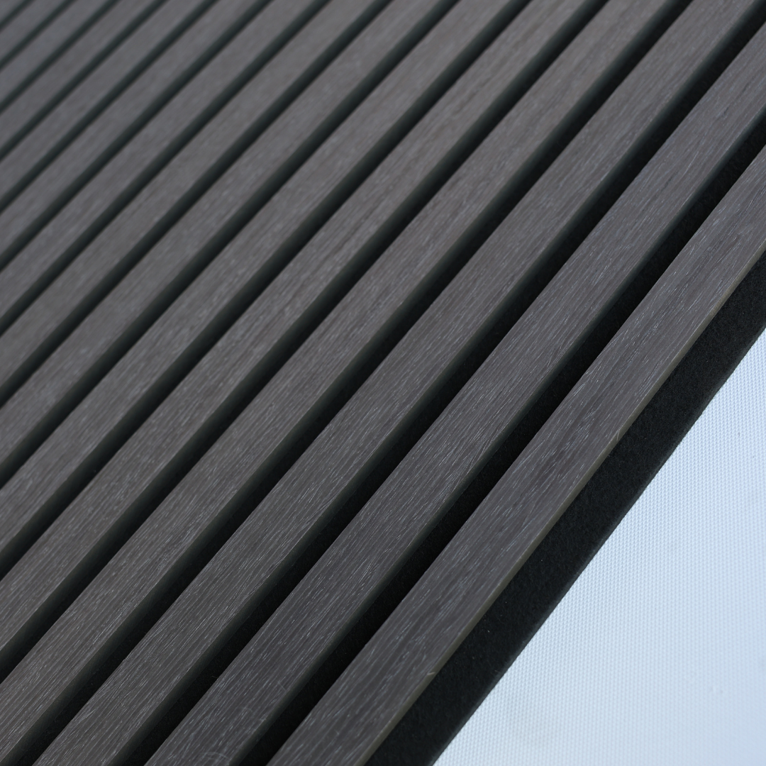 Oak Walnoot – 270×60 cm (21 mm Dikte) | Akoestische Wandpanelen van Totaal Decor